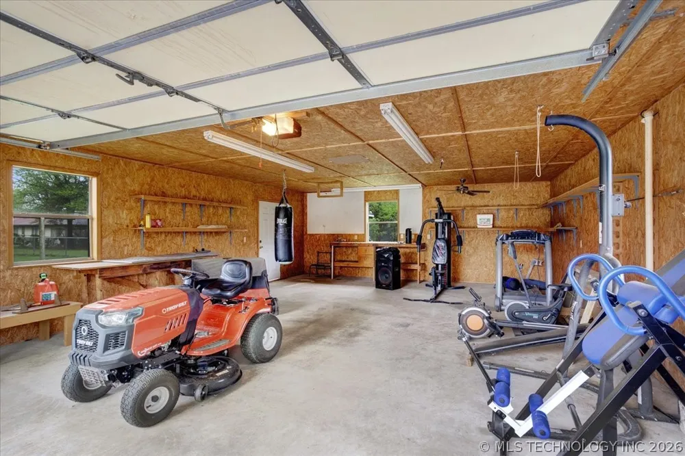 306 SE 4th Street Antlers, OK 74523