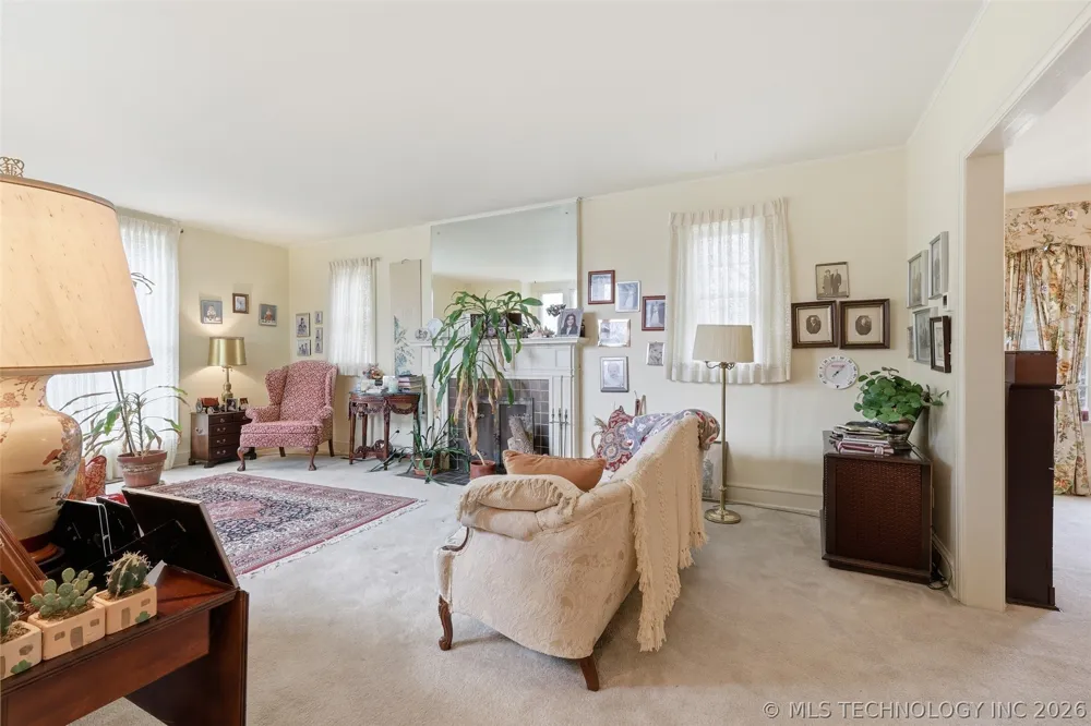 422 S Highland Ada, OK 74820