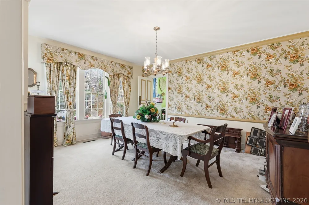 422 S Highland Ada, OK 74820