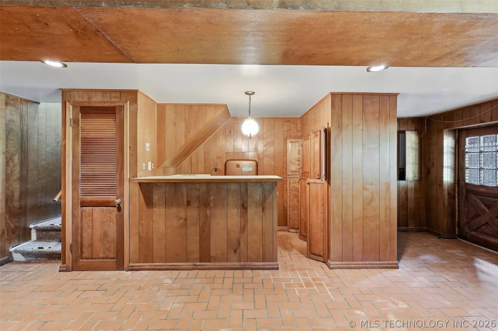 422 S Highland Ada, OK 74820