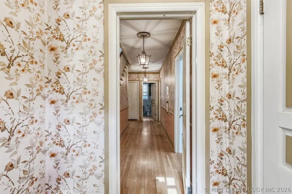 422 S Highland Ada, OK 74820