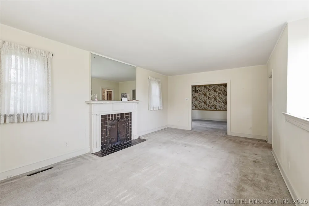 422 S Highland Ada, OK 74820