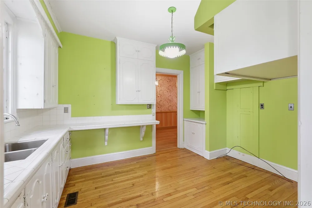 422 S Highland Ada, OK 74820