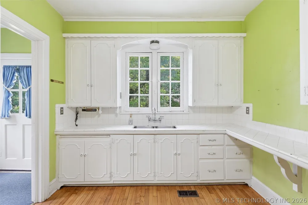 422 S Highland Ada, OK 74820