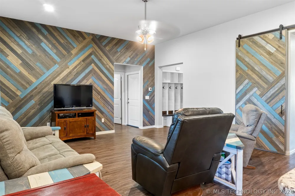 3400 Lazy Durant, OK 74701