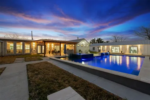 14300 Summit View Drive
