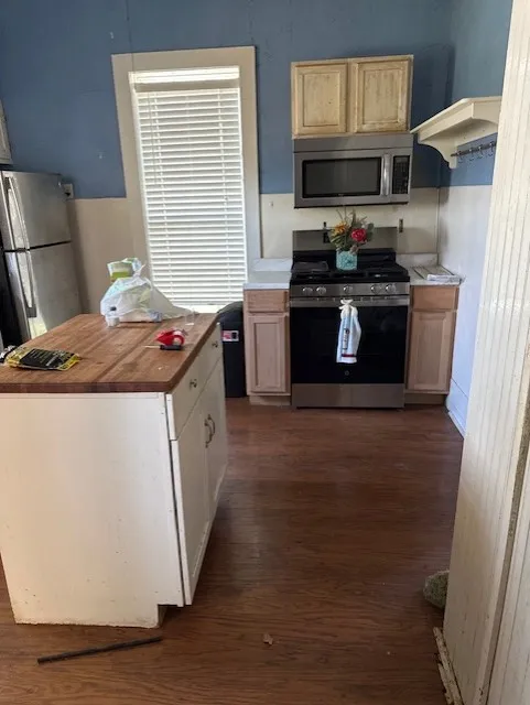 517 Giddings Street Lexington, TX 78947