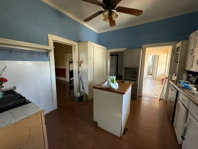517 Giddings Street Lexington, TX 78947
