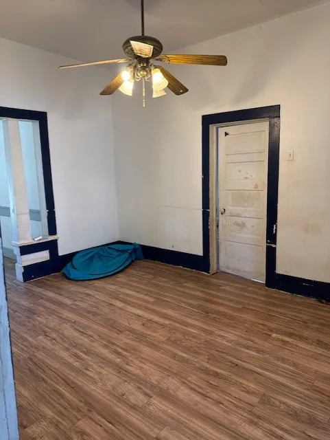 517 Giddings Street Lexington, TX 78947