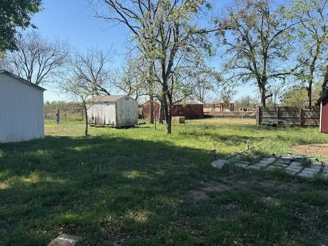 517 Giddings Street Lexington, TX 78947