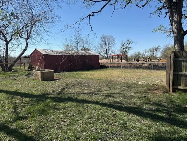 517 Giddings Street Lexington, TX 78947