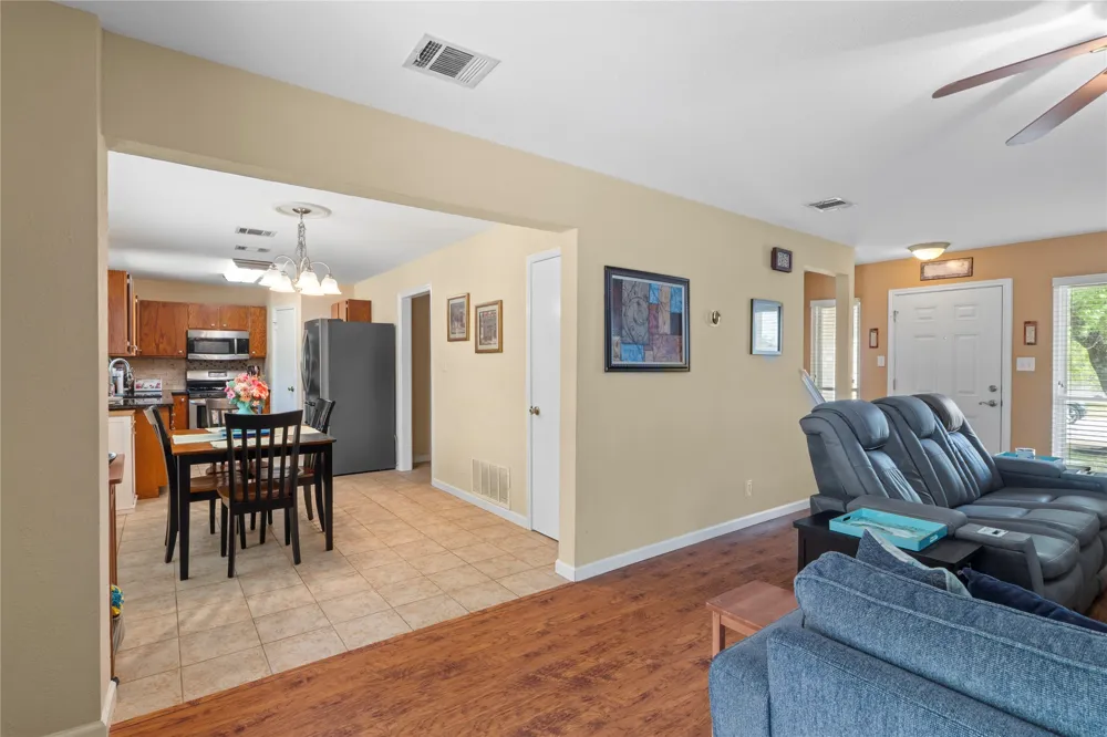 609 Wild Briar Cove Cedar Park, TX 78613