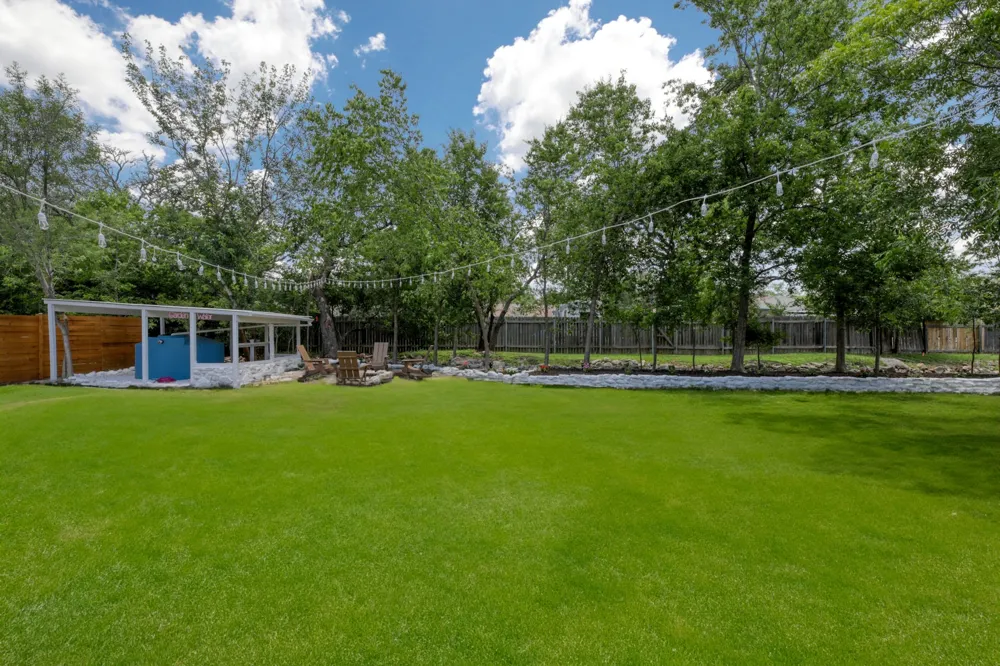 13207 Fencerail Road Manchaca, TX 78652