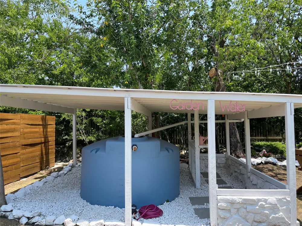 13207 Fencerail Road Manchaca, TX 78652