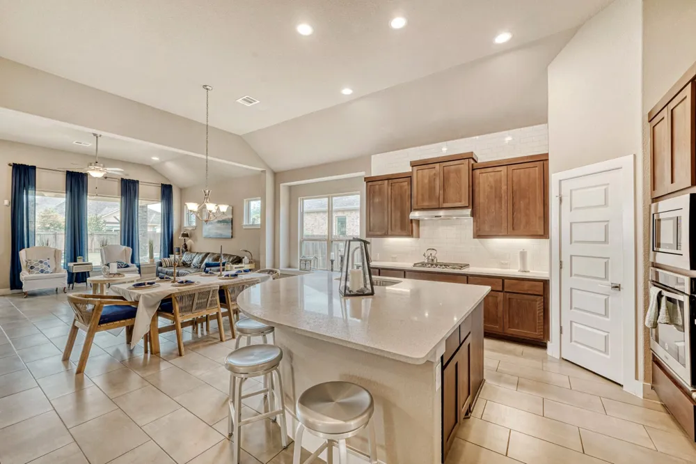 3317 Nighthawk Dive Lane Pflugerville, TX 78660