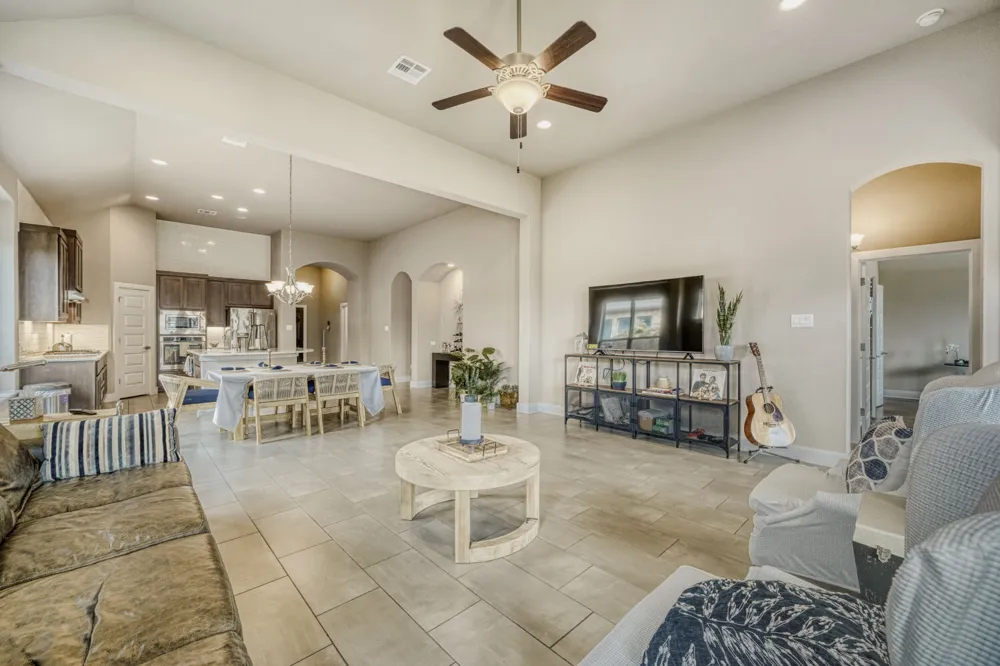 3317 Nighthawk Dive Lane Pflugerville, TX 78660