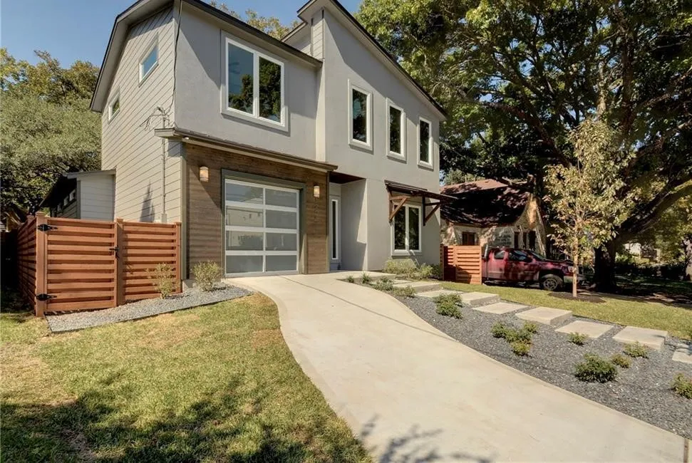 1208 Kinney Avenue Austin, TX 78704