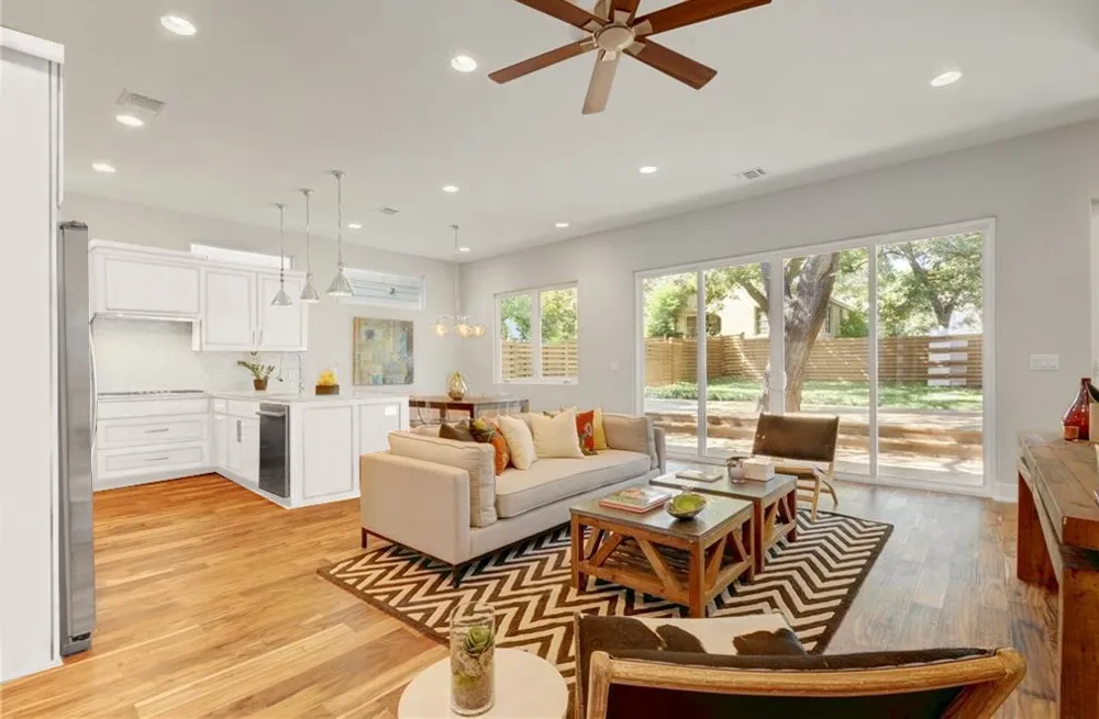 1208 Kinney Avenue Austin, TX 78704