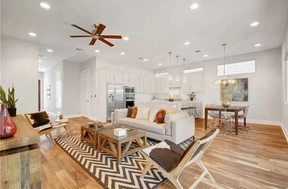 1208 Kinney Avenue Austin, TX 78704