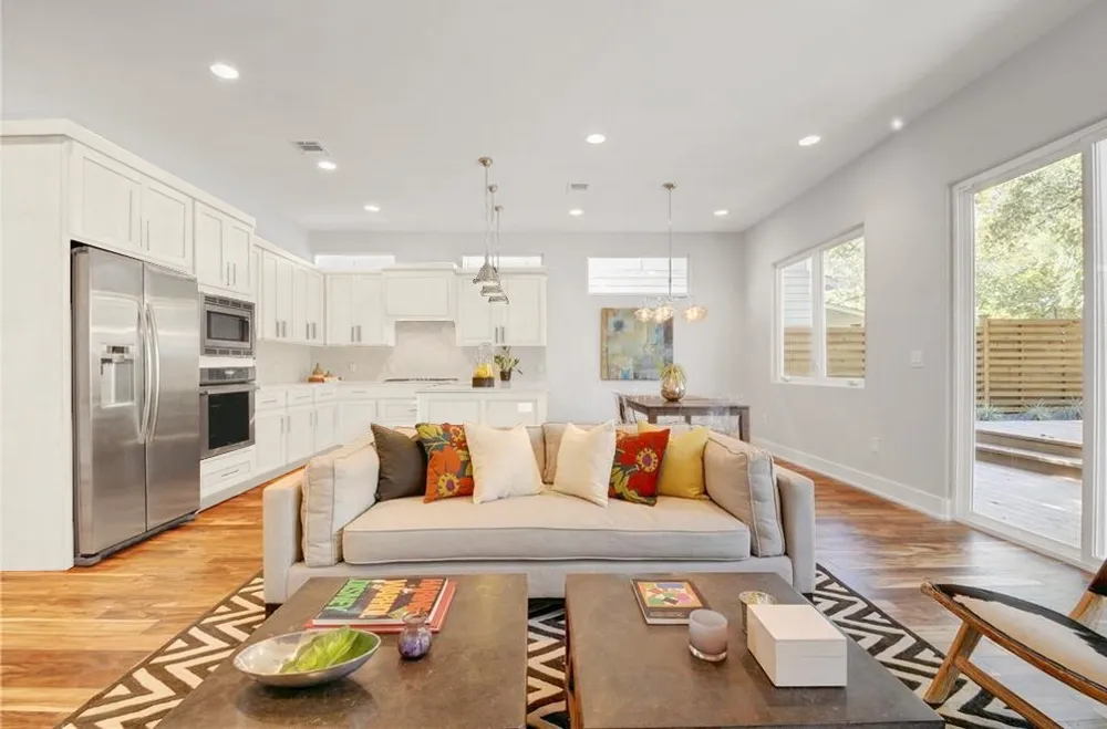 1208 Kinney Avenue Austin, TX 78704