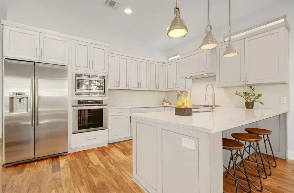 1208 Kinney Avenue Austin, TX 78704