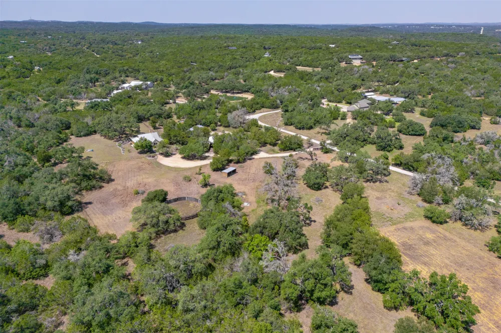 10621 Fm 150 W Driftwood, TX 78619
