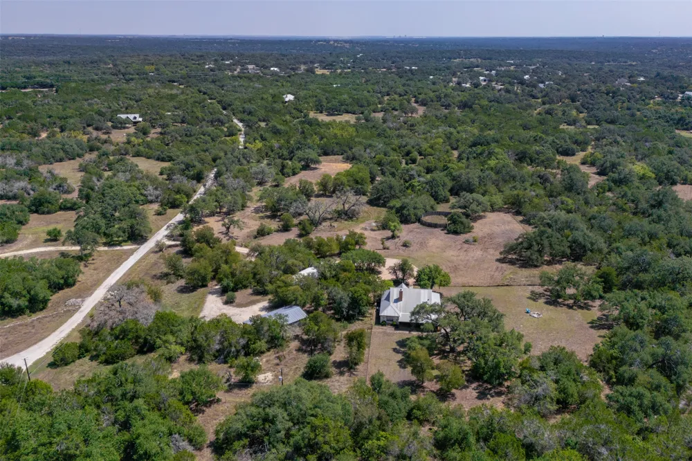 10621 Fm 150 W Driftwood, TX 78619