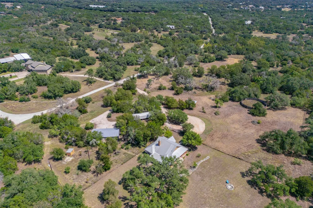 10621 Fm 150 W Driftwood, TX 78619