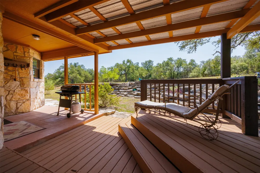 10621 Fm 150 W Driftwood, TX 78619