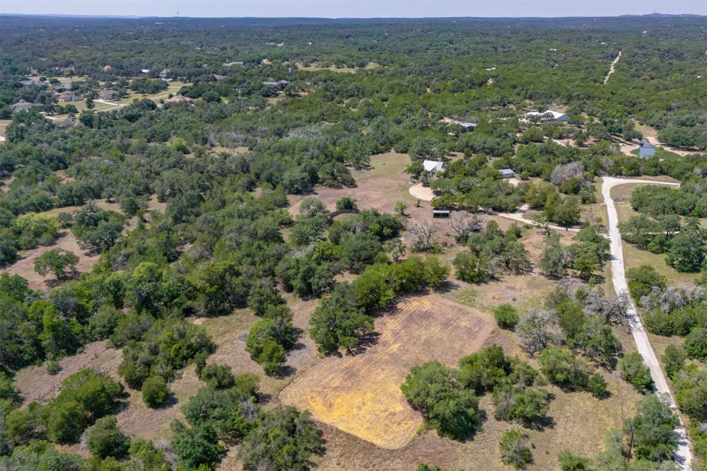 10621 Fm 150 W Driftwood, TX 78619