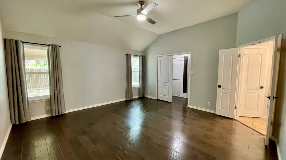 2605 Oakwood Glen Drive Cedar Park, TX 78613