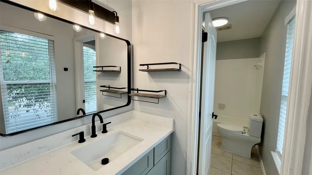2605 Oakwood Glen Drive Cedar Park, TX 78613
