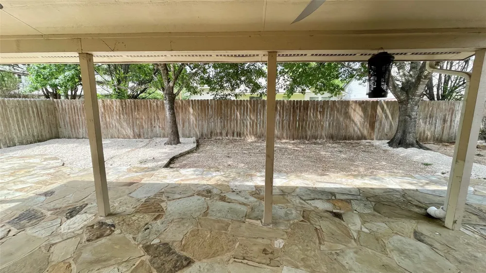 2605 Oakwood Glen Drive Cedar Park, TX 78613