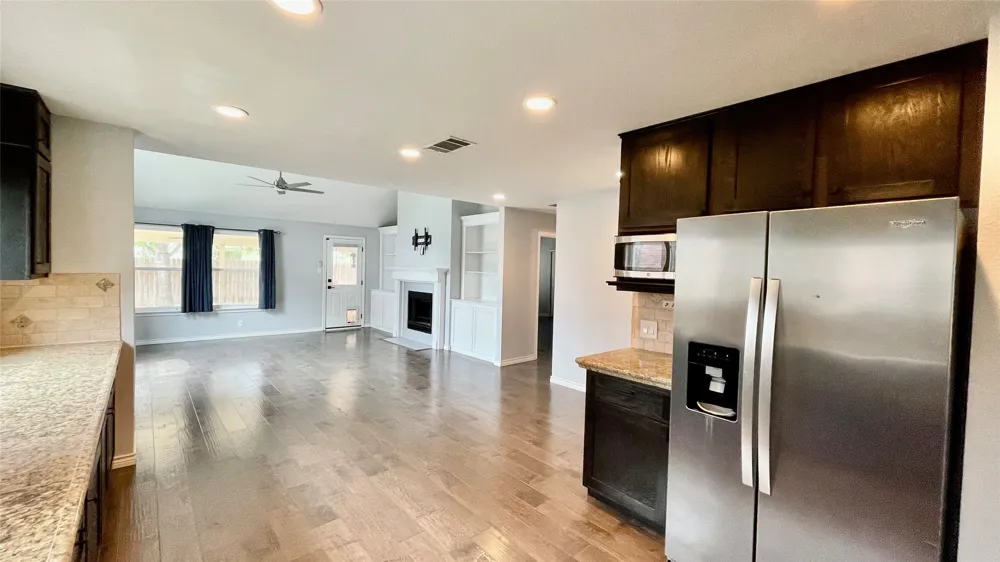 2605 Oakwood Glen Drive Cedar Park, TX 78613