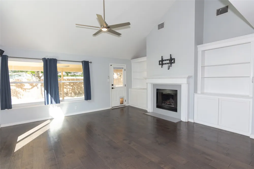 2605 Oakwood Glen Drive Cedar Park, TX 78613