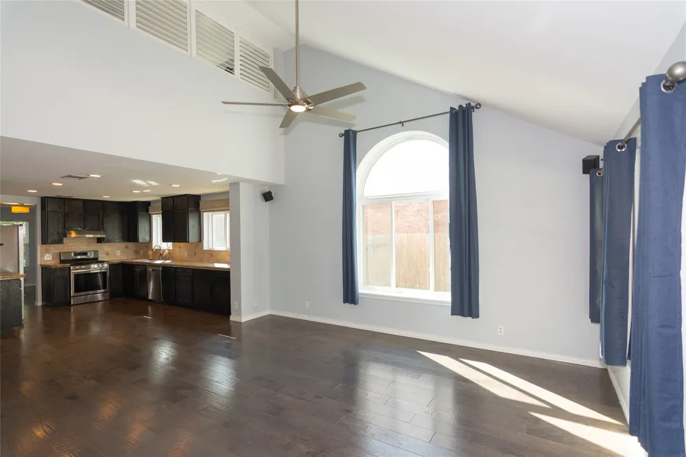 2605 Oakwood Glen Drive Cedar Park, TX 78613