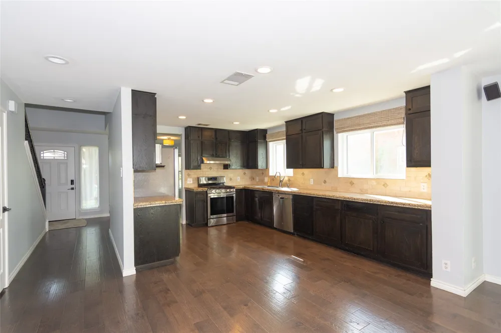 2605 Oakwood Glen Drive Cedar Park, TX 78613