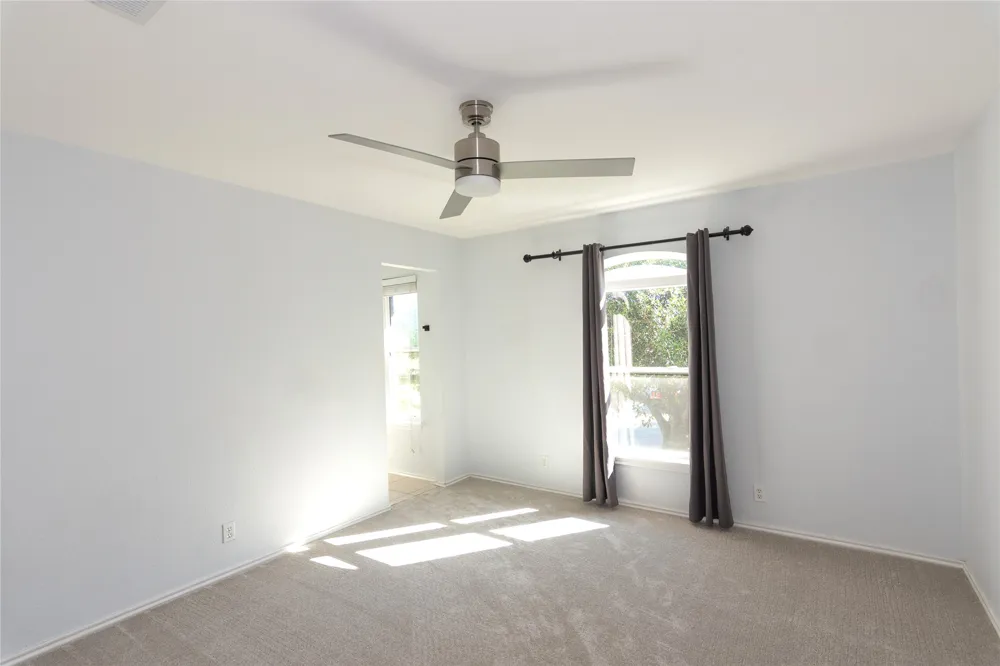 2605 Oakwood Glen Drive Cedar Park, TX 78613