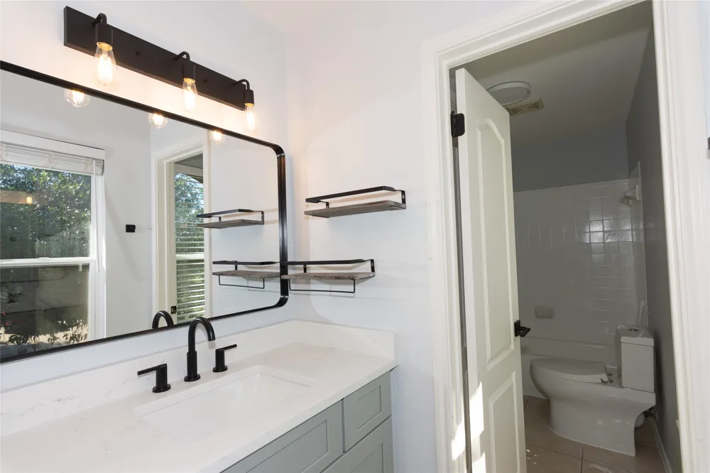 2605 Oakwood Glen Drive Cedar Park, TX 78613