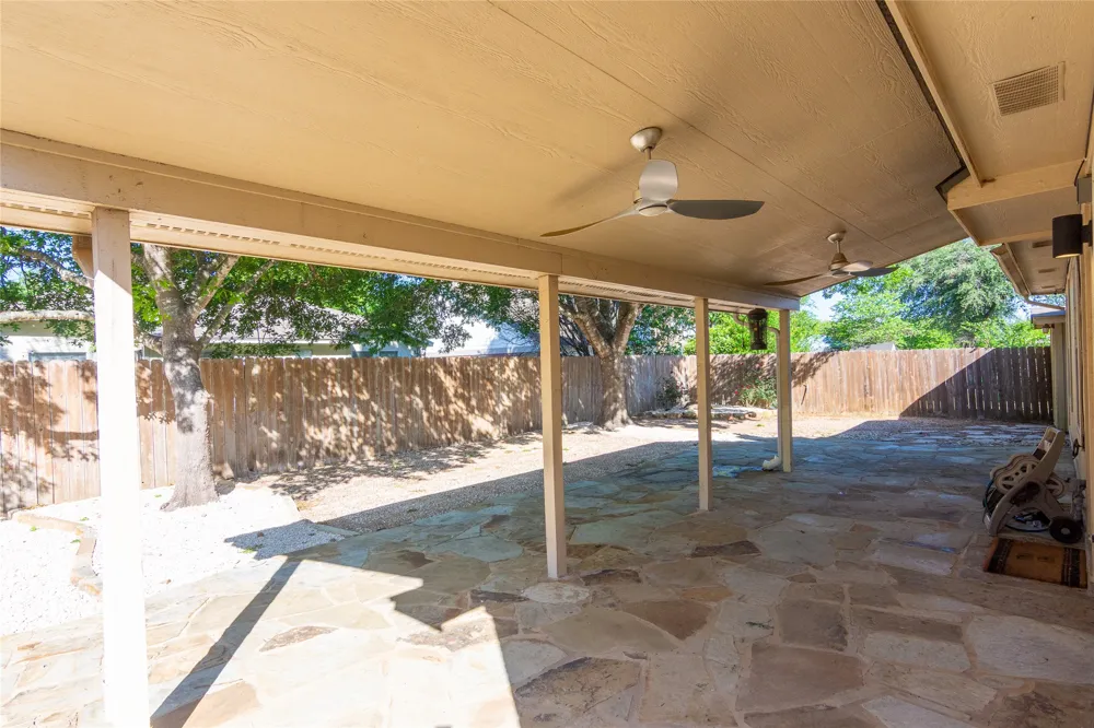 2605 Oakwood Glen Drive Cedar Park, TX 78613