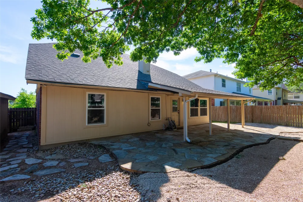 2605 Oakwood Glen Drive Cedar Park, TX 78613