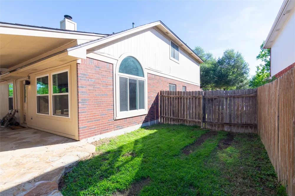 2605 Oakwood Glen Drive Cedar Park, TX 78613