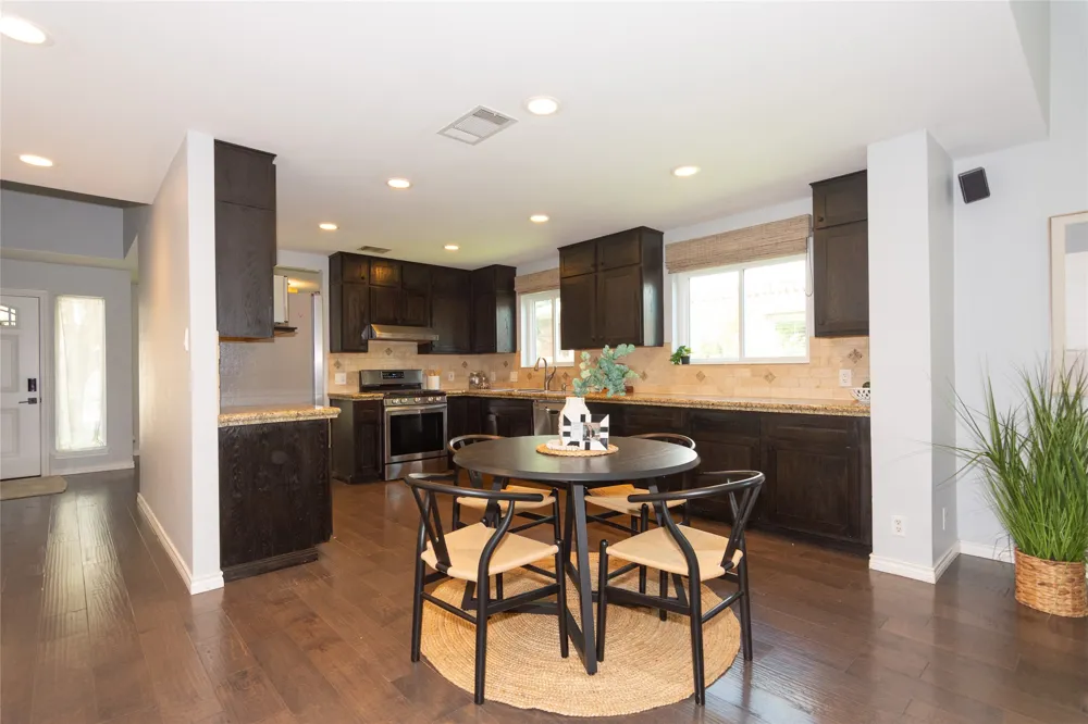 2605 Oakwood Glen Drive Cedar Park, TX 78613