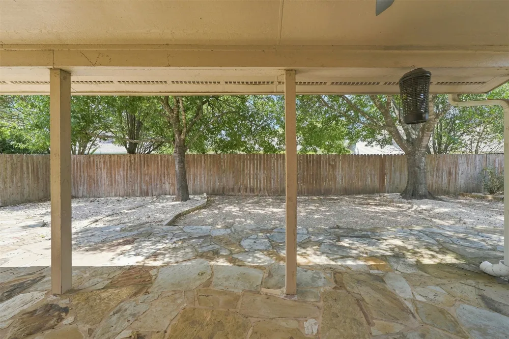 2605 Oakwood Glen Drive Cedar Park, TX 78613