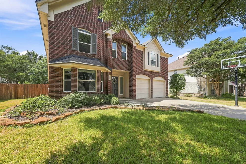 2605 Oakwood Glen Drive Cedar Park, TX 78613