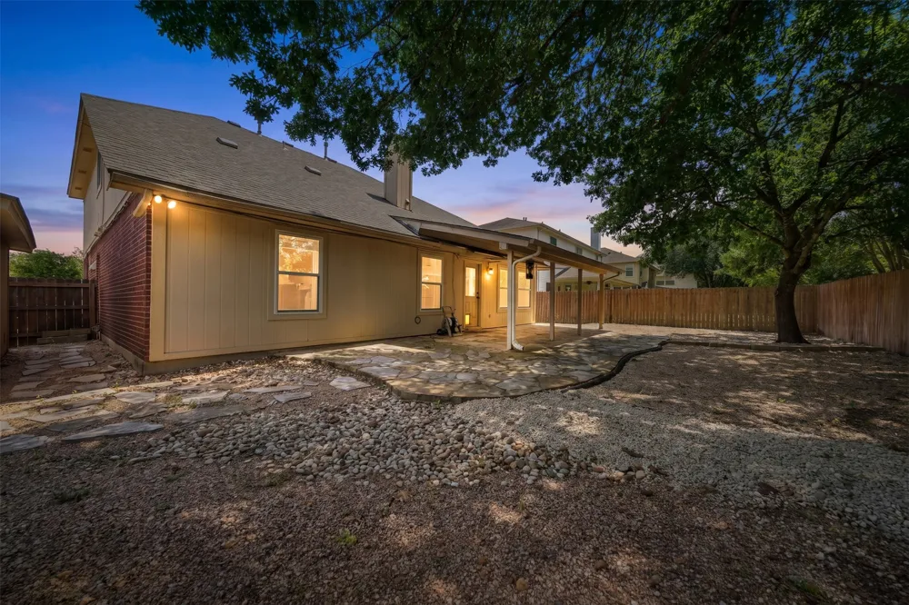 2605 Oakwood Glen Drive Cedar Park, TX 78613