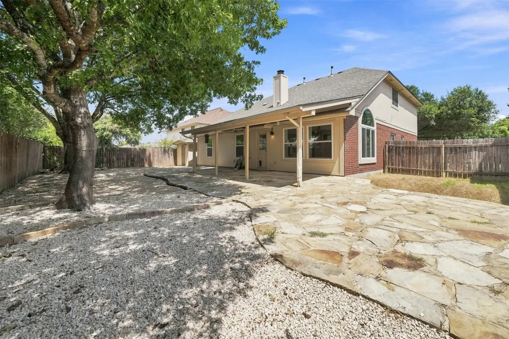 2605 Oakwood Glen Drive Cedar Park, TX 78613