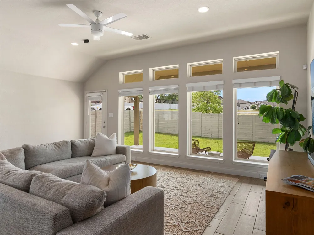 1186 Yaupon Loop New Braunfels, TX 78132