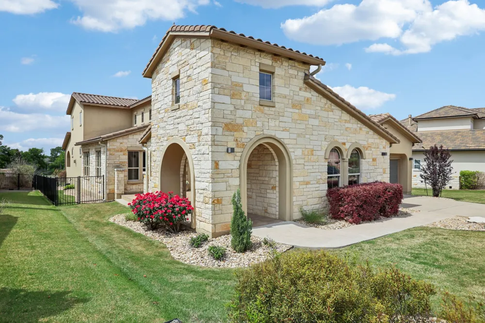 109 Charmstone Lane Georgetown, TX 78628