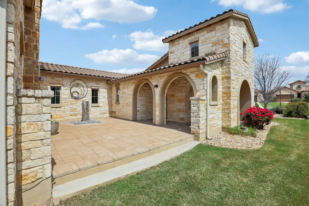 109 Charmstone Lane Georgetown, TX 78628